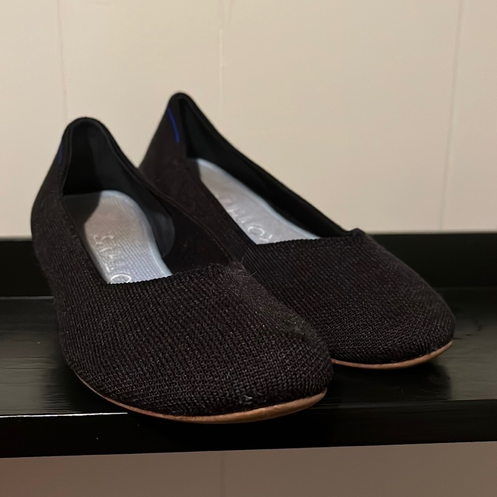 Rothys Women’s Round Toe Black Flats